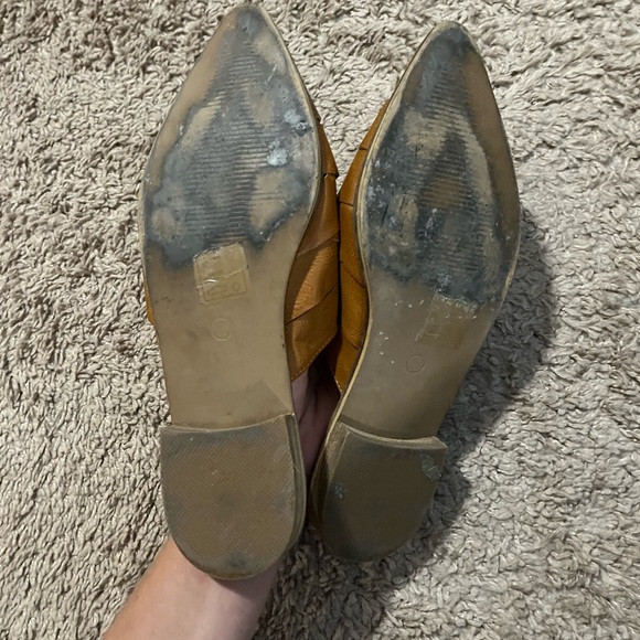 SOLD BEAST FASHION woven mules in cognac - Picture 5 of 8